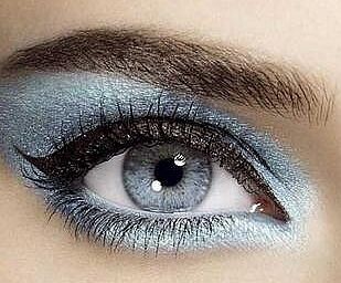 Как красить, наносить  макияж   для   серо-голубых   глаз 