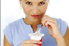 Йогуртовая диета  для похудения заключается в употреблении пол литра йогурта